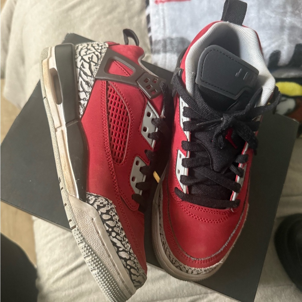 Youth Jordan Spizike Low